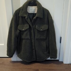 American Eagle Sherpa Teddy Jacket – Olive Green – Size M